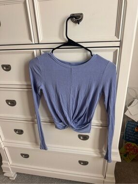 ALO Yoga Lavender Twist-Front Long Sleeve Top